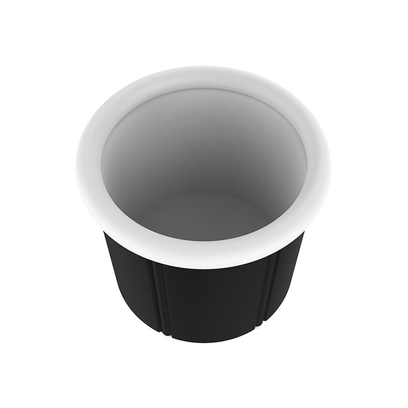 Portable Ice Plunge Thiller နှင့်လိုက်ဖက်သည်