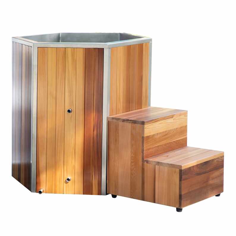 Ultimate Recovery and Wellness အတွက် Access Step ပါသော Cedar Cold Plunge Tub ကို ဘာကြောင့် ရွေးချယ်တာလဲ။